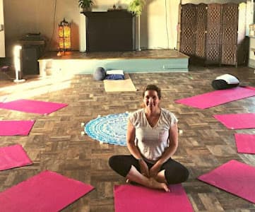 Tiny Feet Yoga - Yoga Classes For Pregnancy, Postnatal Mum And Baby And Yoga For Women’S Health Yoga