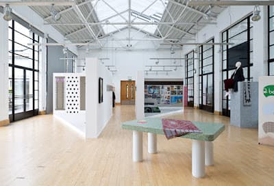 Glasgow Club Palace Of Art