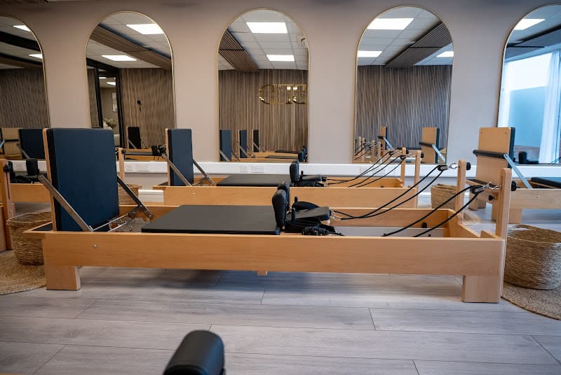 ((Bounce)) Bed Reformer Pilates