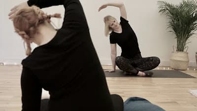 Harriet Birtwistle -Breathing Space Pregnancy Yoga And Hypnobirthing